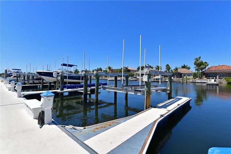 Photo 8 of 51 - 304 9th Ave E, Palmetto, FL 34221