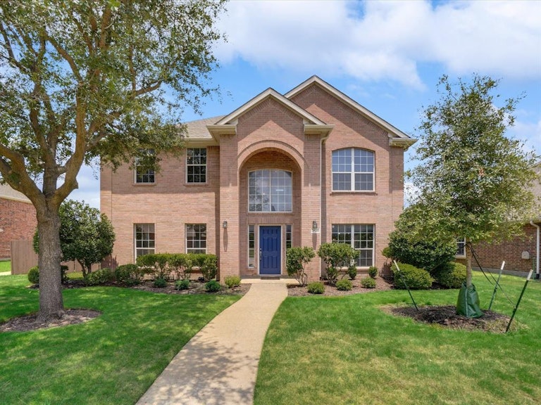 Photo 2 of 36 - 3720 Neptune Cir, Frisco, TX 75033