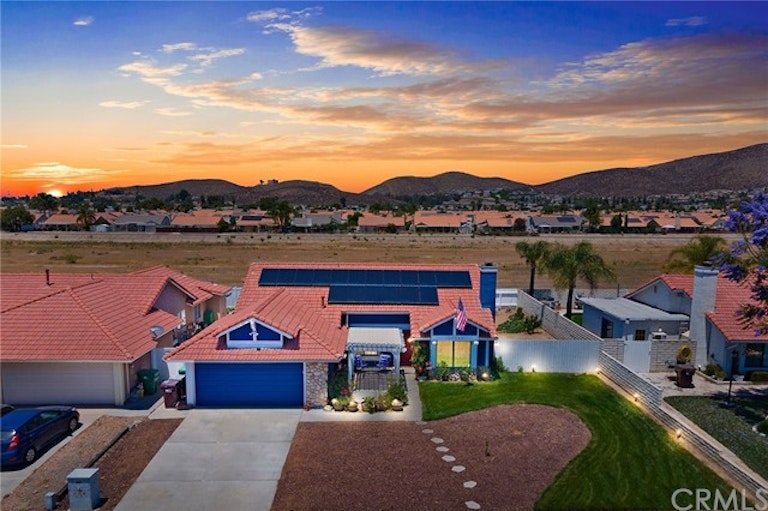 Photo 1 of 37 - 27280 Rio Vista Dr, Menifee, CA 92586