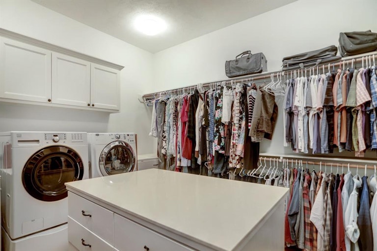 Photo 19 of 34 - 7811 Bent Green Ln, Spring, TX 77389