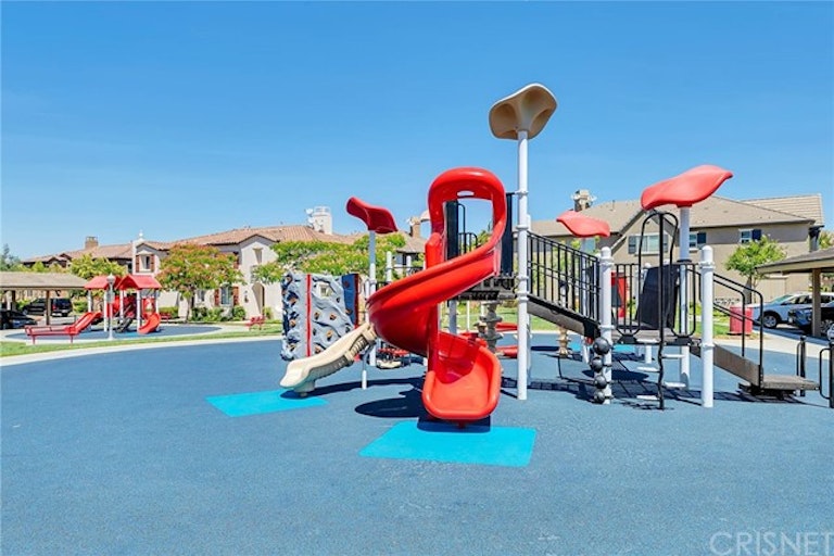 Photo 23 of 26 - 19326 Opal Ln #326, Santa Clarita, CA 91350
