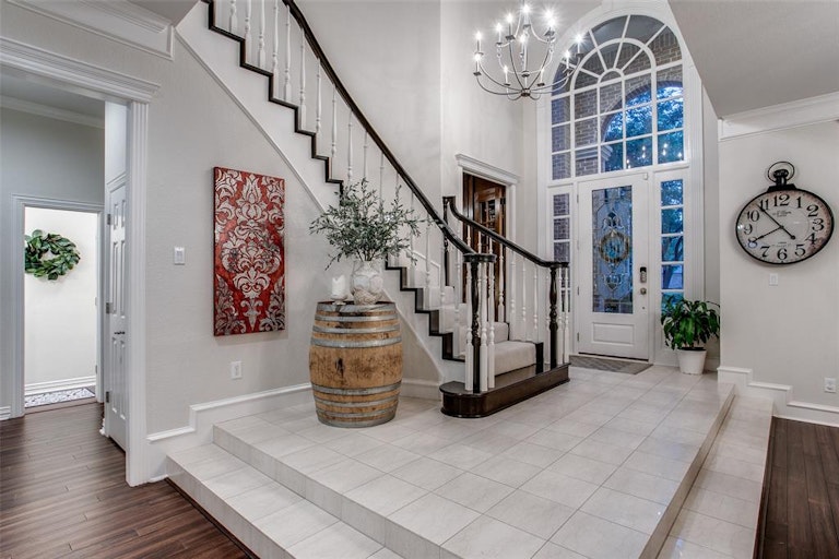 Photo 22 of 28 - 1204 Chatsworth Dr, Colleyville, TX 76034