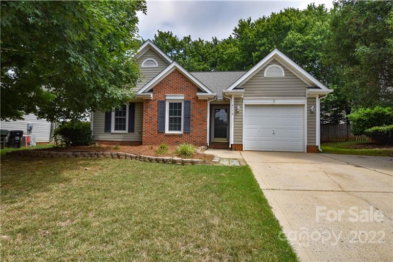 Photo 1 of 26 - 4113 Whitney Pl NW, Concord, NC 28027
