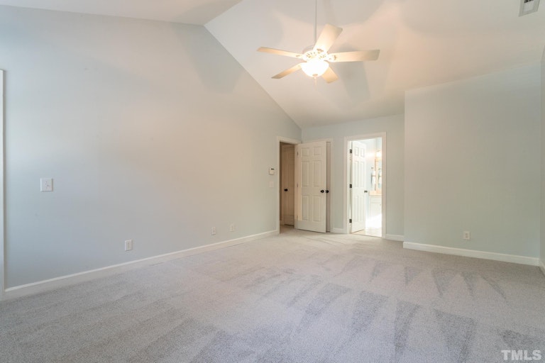 Photo 11 of 17 - 7400 Tall Oaks Ct, Raleigh, NC 27613