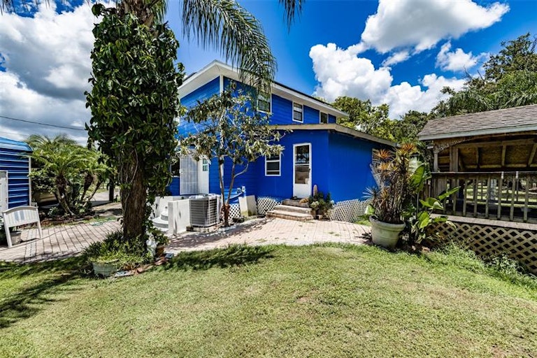 Photo 47 of 63 - 1208 5th St, Wimauma, FL 33598