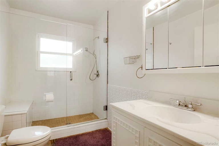 Photo 12 of 19 - 6318 S Louthan St, Littleton, CO 80120