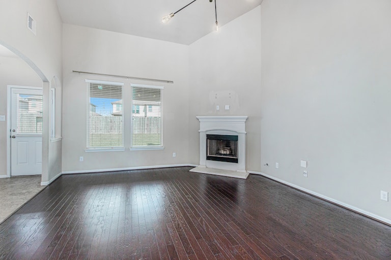 Photo 10 of 18 - 11531 Slick Rock Dr, Richmond, TX 77406