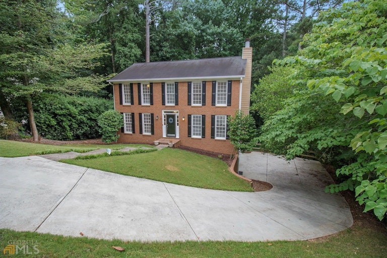 Photo 43 of 46 - 2895 Shurburne Dr, Alpharetta, GA 30022