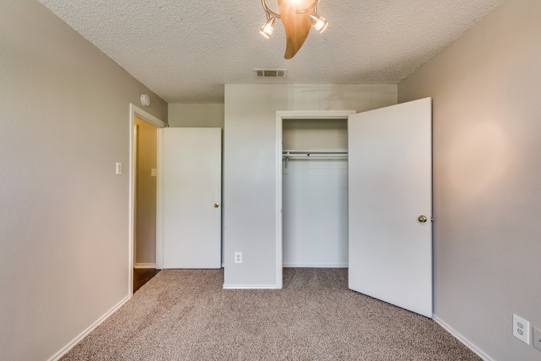 Photo 20 of 26 - 2612 Trumpet Dr, Rowlett, TX 75089