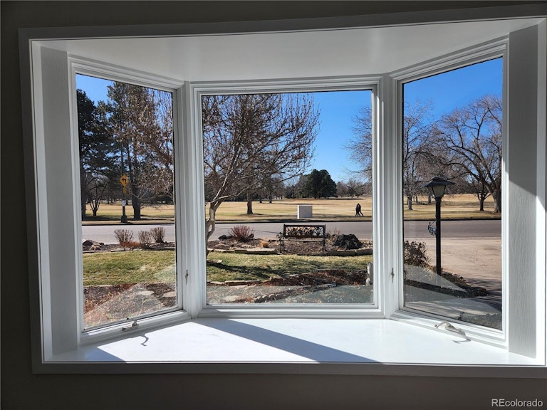 Photo 16 of 39 - 125 Southmoor Dr, Denver, CO 80220