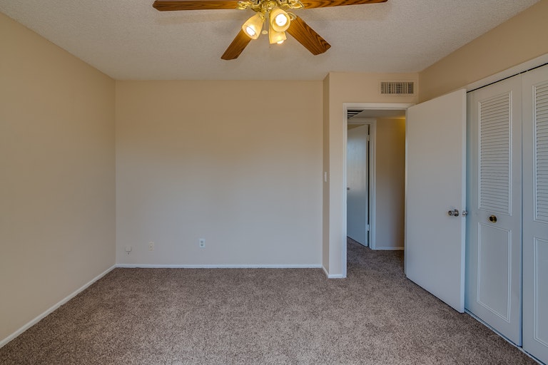 Photo 11 of 17 - 18235 N 20th Ln, Phoenix, AZ 85023