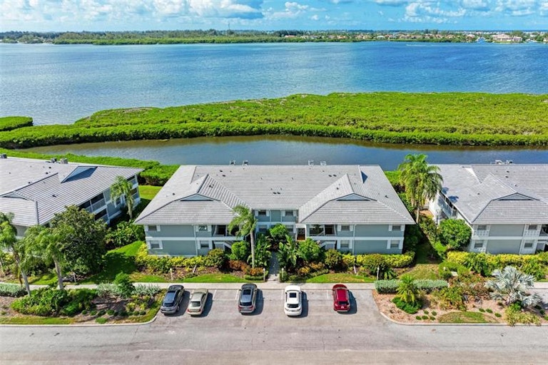 Photo 1 of 56 - 1247 Edgewater Cir #1247, Bradenton, FL 34209