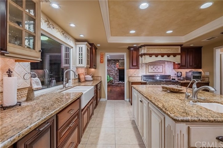 Photo 13 of 59 - 2899 N Monte Verde Dr, Covina, CA 91724
