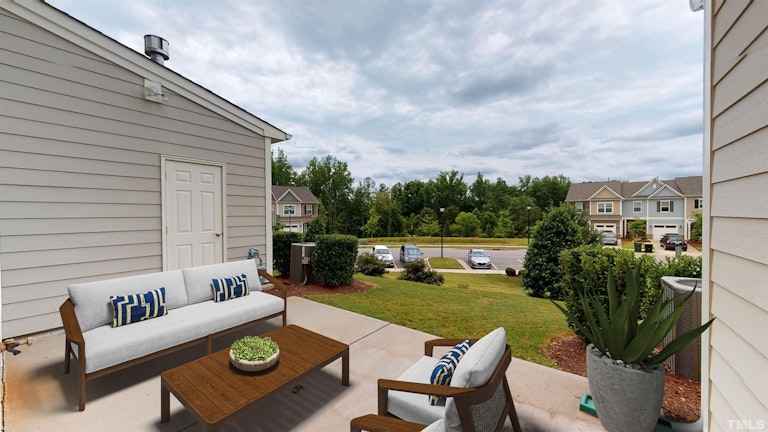 Photo 8 of 11 - 125 Bowerbank Ln, Apex, NC 27539
