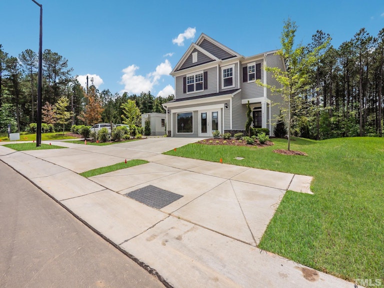 Photo 2 of 31 - 1205 Matterhorn Dr #258, Fuquay Varina, NC 27526