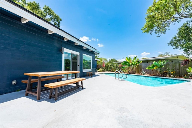 Photo 17 of 30 - 507 Sunglow Dr, Orlando, FL 32803