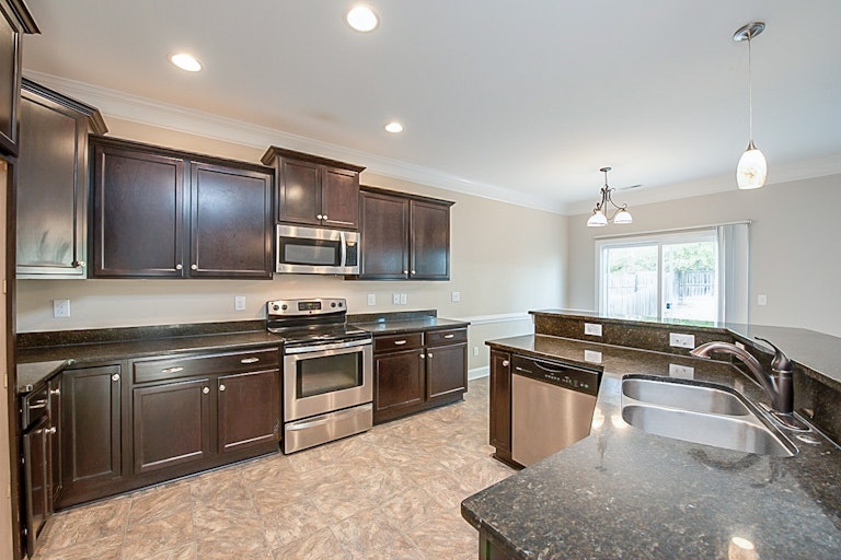 Photo 3 of 24 - 4920 Stonewood Pines Dr, Knightdale, NC 27545