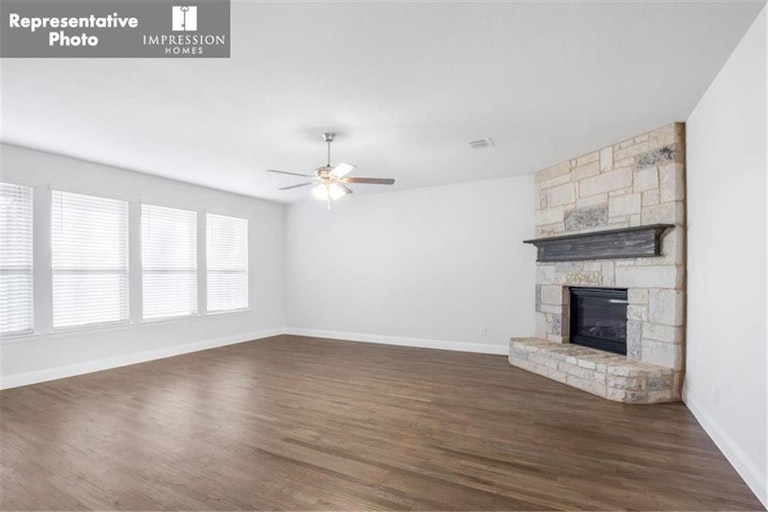 Photo 15 of 26 - 260 Clairmont Dr, Ponder, TX 76259