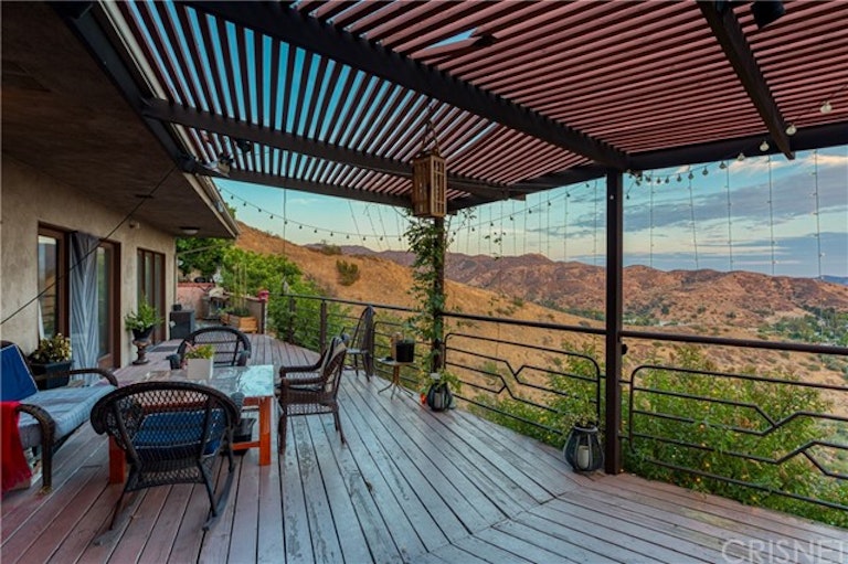 Photo 34 of 36 - 10366 Ormond St, Sunland, CA 91040