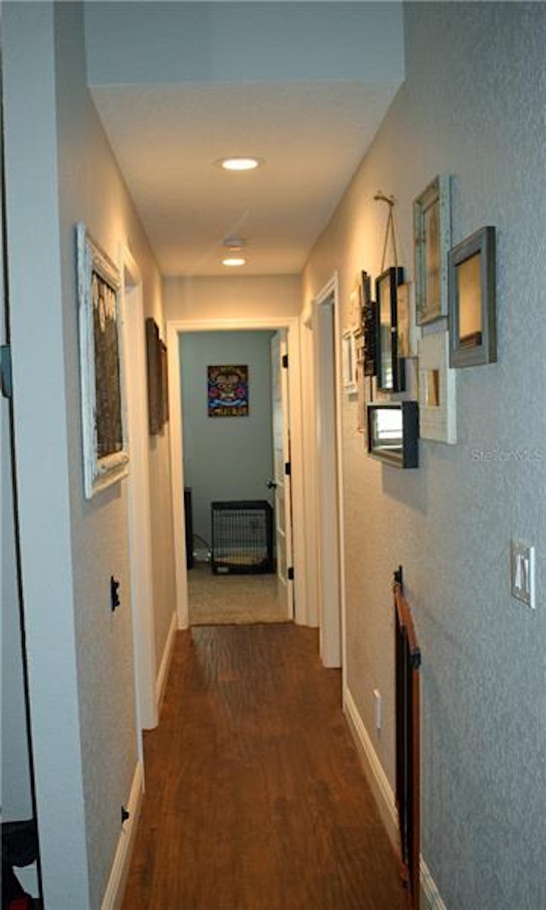 Photo 15 of 17 - 10377 Oak Leaf St, Largo, FL 33774