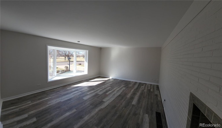 Photo 15 of 39 - 125 Southmoor Dr, Denver, CO 80220