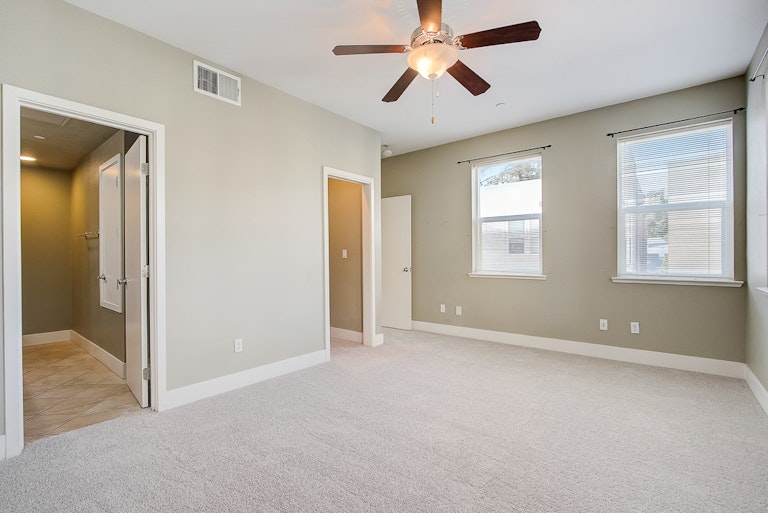 Photo 23 of 29 - 269 3rd St, West Sacramento, CA 95605