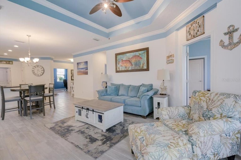 Photo 13 of 38 - 6026 Amberly Dr, Bradenton, FL 34208