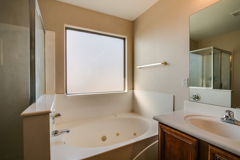 Photo 18 of 35 - 13222 W Jacobson Dr, Litchfield Park, AZ 85340