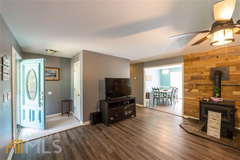 Photo 20 of 49 - 6404 Nix Rd, Dawsonville, GA 30534