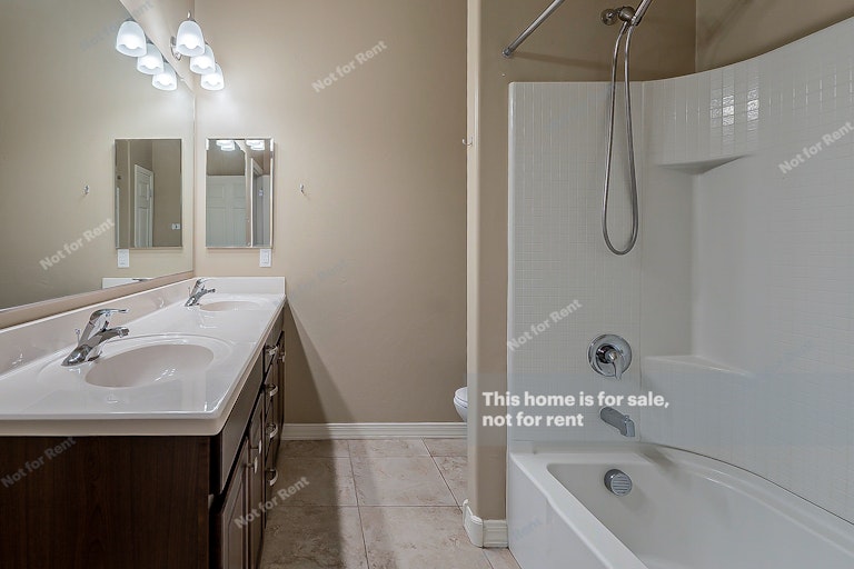 Photo 6 of 17 - 9859 N Howling Wolf Rd, Marana, AZ 85653