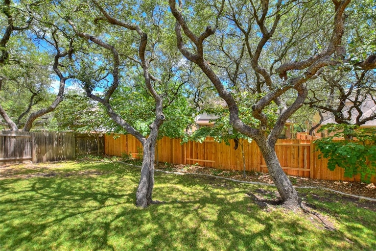 Photo 27 of 27 - 8020 Alophia Dr, Austin, TX 78739