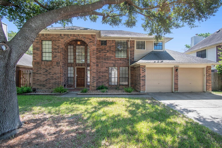 Photo 1 of 17 - 3838 Beckett Ridge Dr, Humble, TX 77396