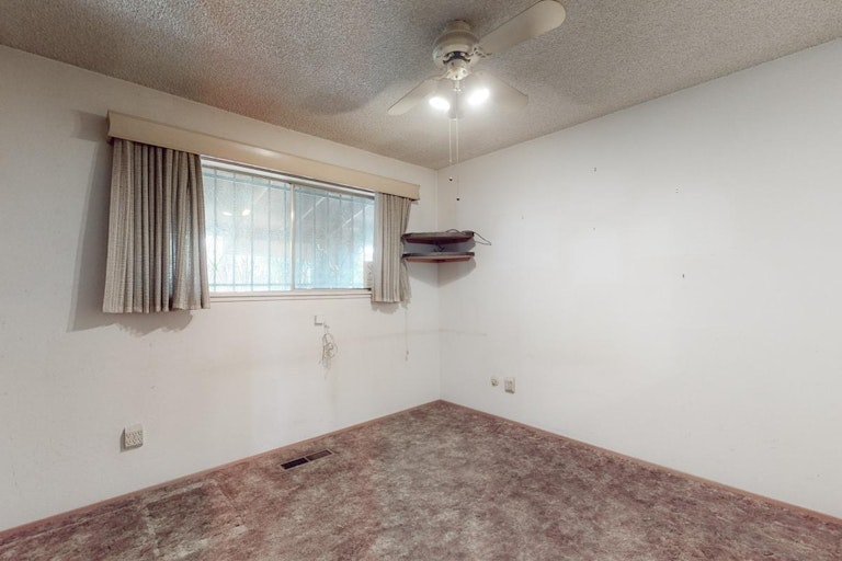 Photo 28 of 56 - 1150 Nickel Ln, Yuba City, CA 95991
