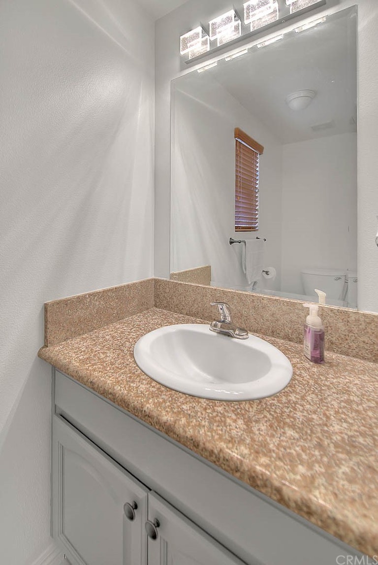 Photo 48 of 57 - 3711 Baldwin St #708, Los Angeles, CA 90031
