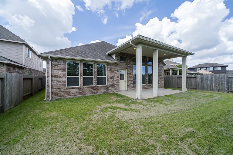Photo 29 of 30 - 2457 Porto Way, League City, TX 77573