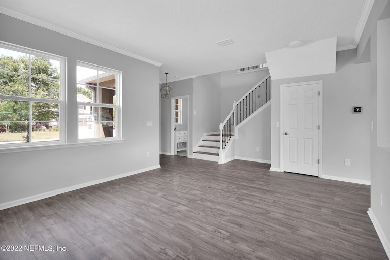 Photo 8 of 39 - 400 Heritage Oaks Dr, Saint Johns, FL 32259